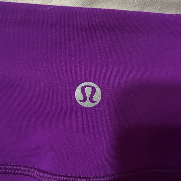 Lululemon Purple Leggings, size 4 - Picture 1 of 4